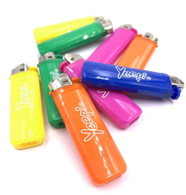 Cinque colori BBQ accendino elettrico a fiamma personalizzata per sigarette usa e getta ricaricabile
