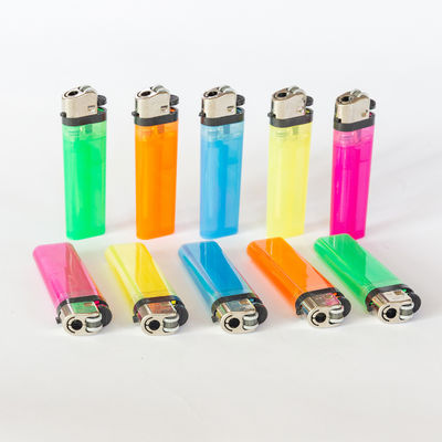 Accendino monouso in plastica con 5 colori e 8,0*2,37*1,18 cm
