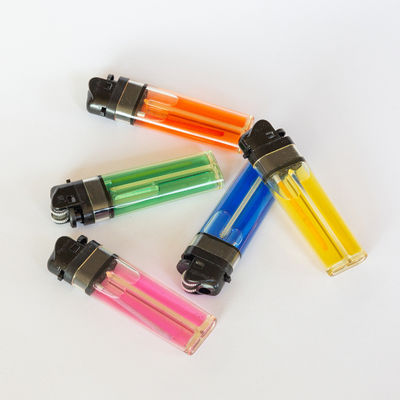 Ingrosso Disposable Flint Lighter Stone con e Cartone Dimensione 43*26*27cm