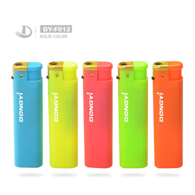 Accenditori di sigarette di plastica elettrici a ripetizione a prova di vento Dy-F012 Modello NO. 7.88*2.1*1.1 CM