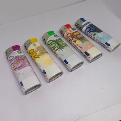 Richiesta personalizzata ISO9994 Mercato europeo accendino in plastica con fumo elettronico fresco