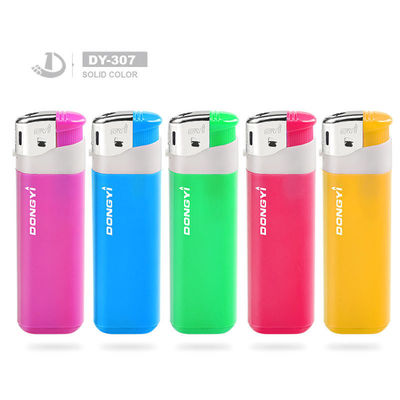 Personalizzazione Etichetta di plastica accendino elettrico di sigarette con un bel disegno colorato