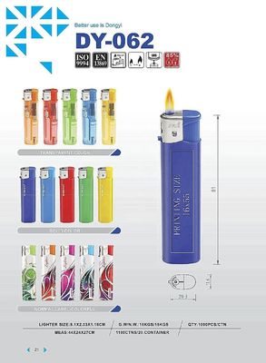 Accendino per sigarette di colore trasparente di 8,1*2,03*1,16 cm con funzione ricaricabile