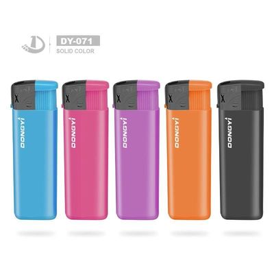Accendino elettrico standard UE con colore solido dal modello N.O. DY-071 8.0*2.49*1.0CM