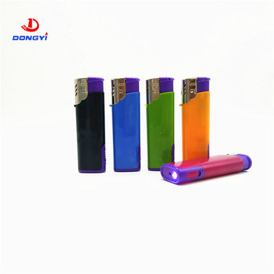 Richiesta personalizzata accenditore a vento monouso elettronico con LED dalla personalizzazione