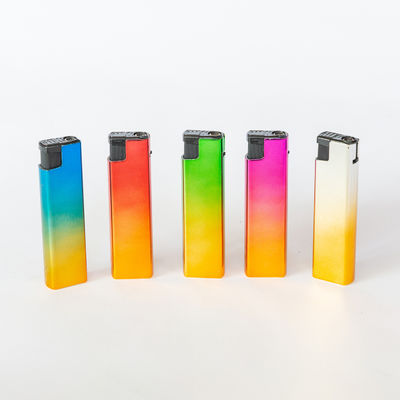 Accendino a gas a logo personalizzato accendino di plastica a prova di vento ricaricabile 80.4*22*11.3mm
