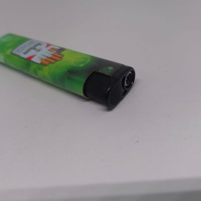 Richiesta personalizzata Windproof Stile Jet Blu Flame Novità accendini a gas a Dongyi